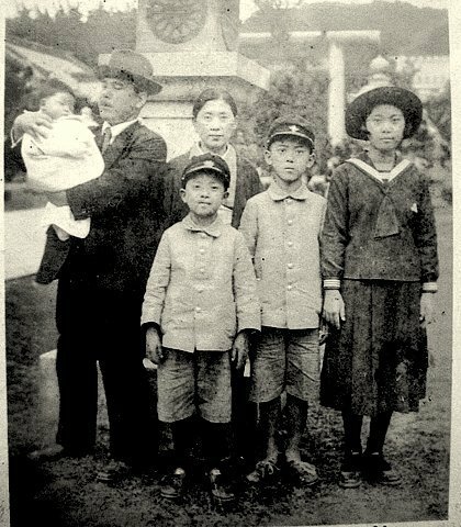 1935年台灣人家庭的服裝式樣