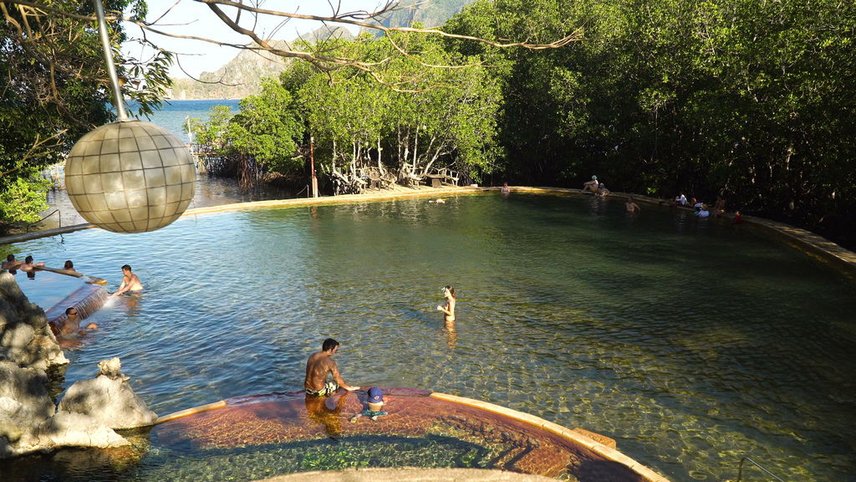 maquinit-hot-springs-coron-palawan-footage-075879971_prevstill.jpeg