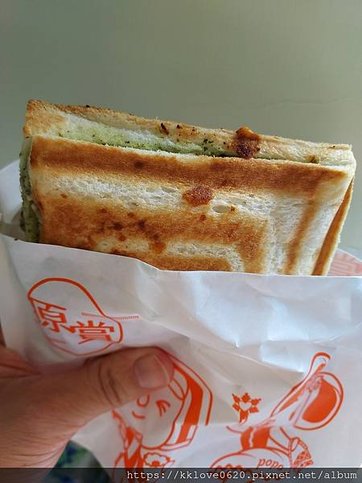 「7-11」青醬雞絲熱壓吐司01.jpg