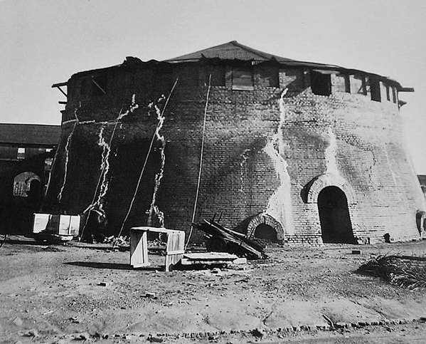 霍夫曼窯（八卦窯）/「如八卦坐鎮，同太極順勢運轉」八卦窯在日