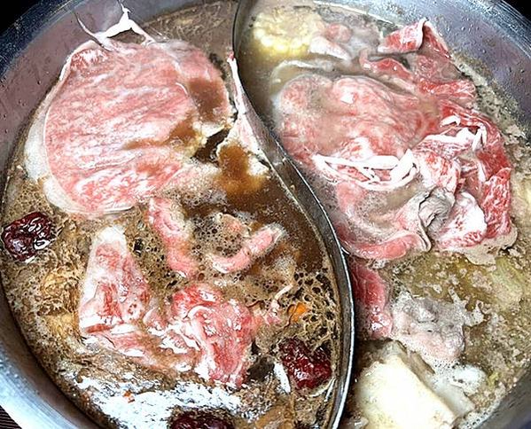 新埔和牛火鍋｜【大魔大滿足鍋物-板橋民生店】，號稱板橋火鍋霸
