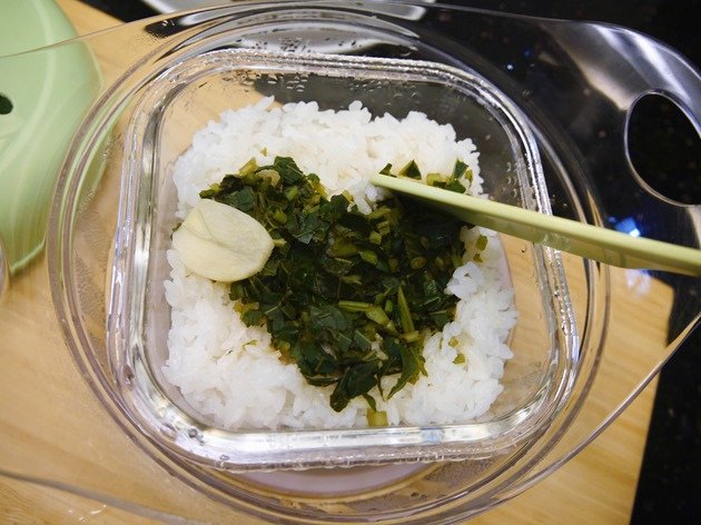 1Y2M。副食品食譜 （五色鮮蔬海陸拌飯）