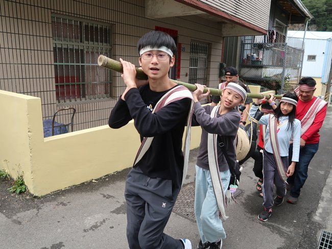 扛山豬爬坡挑戰4.JPG