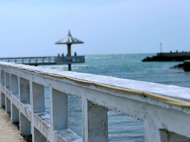 《澎湖景點》小池角雙曲橋｜台版馬爾地夫｜夢幻涼亭搭配浪漫海景