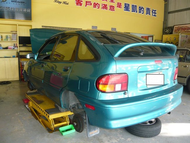 FORD VIVID-1.3(汽缸床墊片漏油)