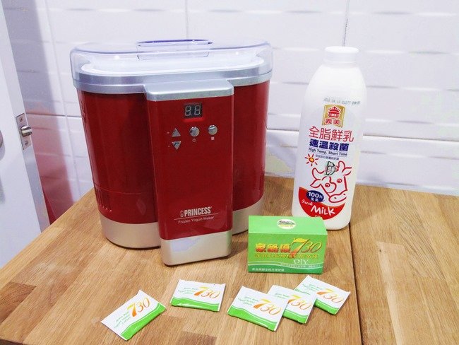 │食譜│Princess荷蘭公主全台第一自動冷藏全能優格機。優格DIY一鍵輕鬆做。體內環保窈窕又健康