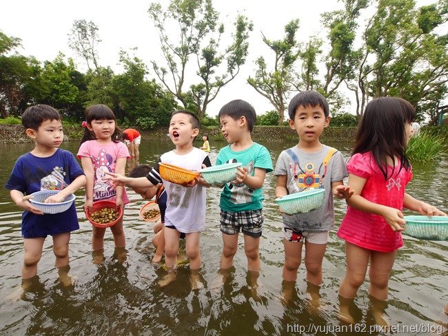 │宜蘭景點│廣興農場鴨母寮豬哥窟。摸硯仔+焢窯+童玩+生態缸DIY 歡樂農村生活親子共遊