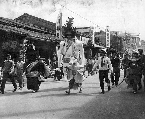 盧清爺與韓德爺/七爺八爺謝范將軍（也稱范謝將軍），在台灣稱七