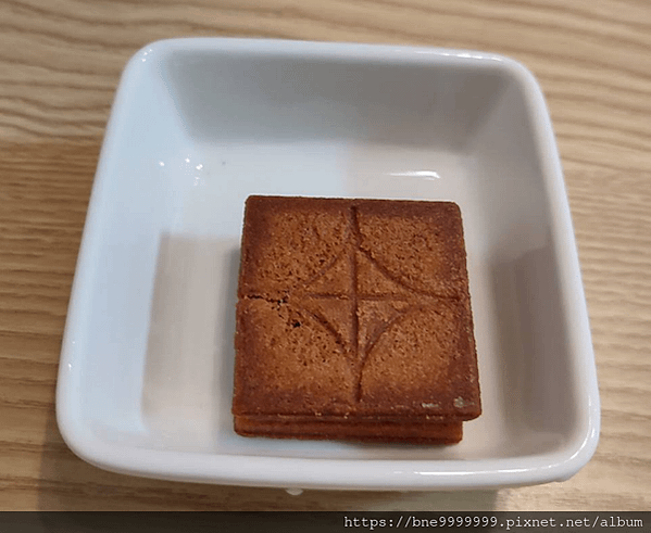 開箱 【PRESS BUTTER SAND焦糖奶油夾心餅乾】