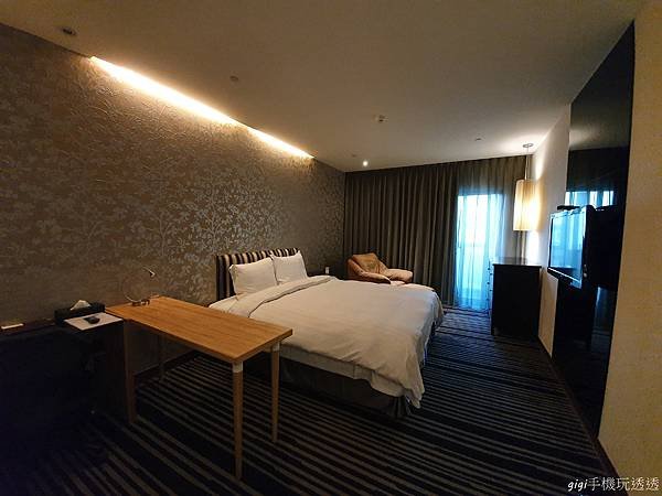 新竹住宿｜新竹福華大飯店Howard Plaza Hotel Hsinchu｜附近有城隍廟夜市、交通便利吃喝不用愁｜gigi手機玩透透-5.jpg