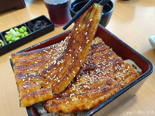桃園美食｜竹圍漁港美食~鰻天下｜唯一鰻魚專賣店｜原味鮮甜白燒鰻、無刺感蒲燒鰻｜gigi手機玩透透-38.jpg