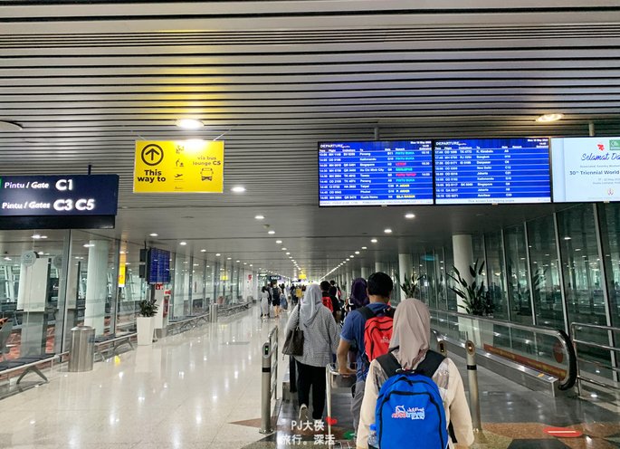 馬來西亞自由行吉隆坡國際機場KLIA1KLIA2交通攻略機場接送教學機場快線自助旅遊必看