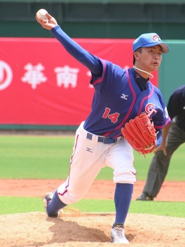 中華隊先發投手李康聖主投5局，被敲出7支安打失2分，獲得勝投.JPG