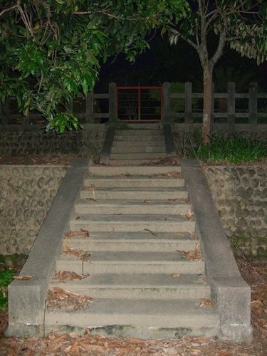 大內國小校內神社建於1938屬於「無格社」希望「一街庄一神社