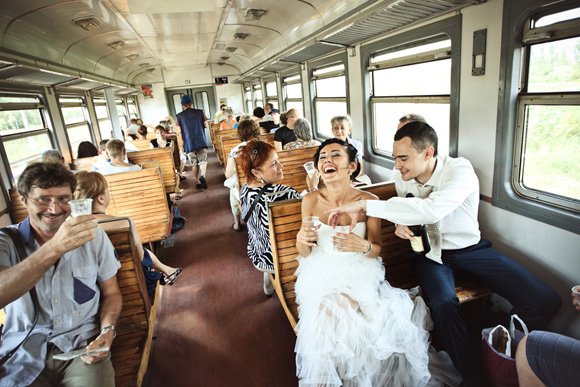 trash-the-dress-wedding-photography-posing-guide-16-18.jpg