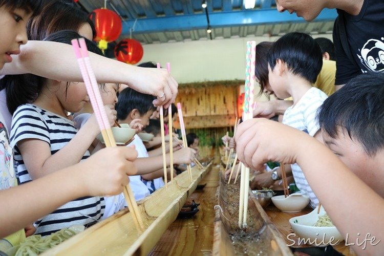 ▌親子景點▌山上人家「石碇許家手工麵線」古法手作甩甩麵+泌涼流水麵 小職人麵魂