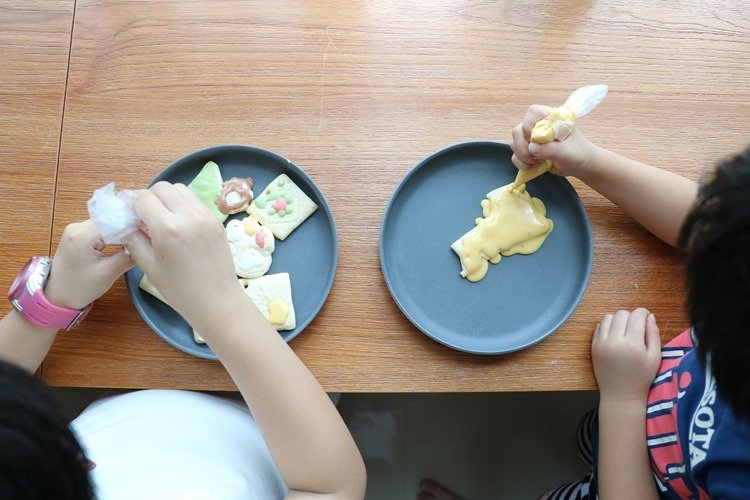 ▌食譜▌男生宿舍裡的少女心烘焙-幼幼班糖霜餅乾／自製收涎餅乾