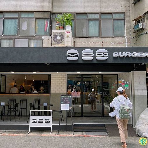 LINE_ALBUM_Moo Burger_220608_6