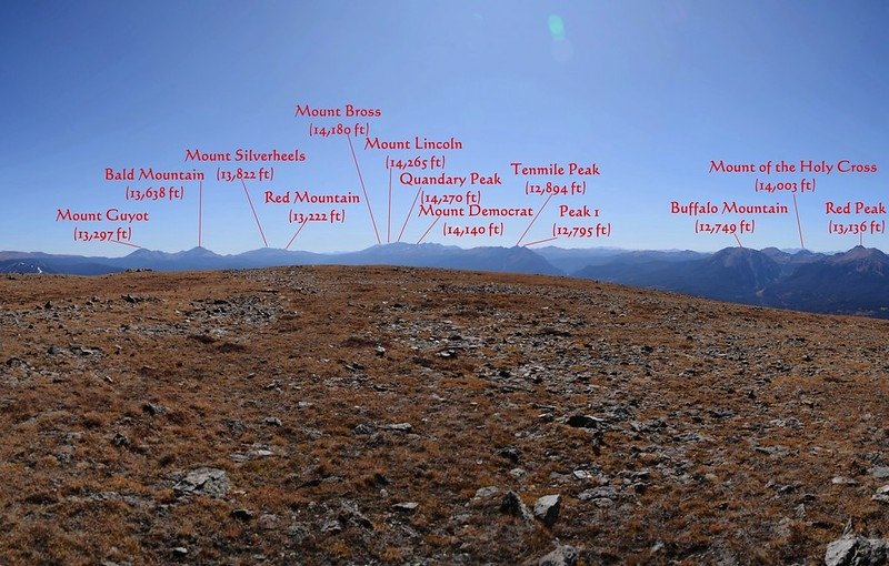 Looking south at mountains from Ptarmigan Peak&apos;s summit_副本