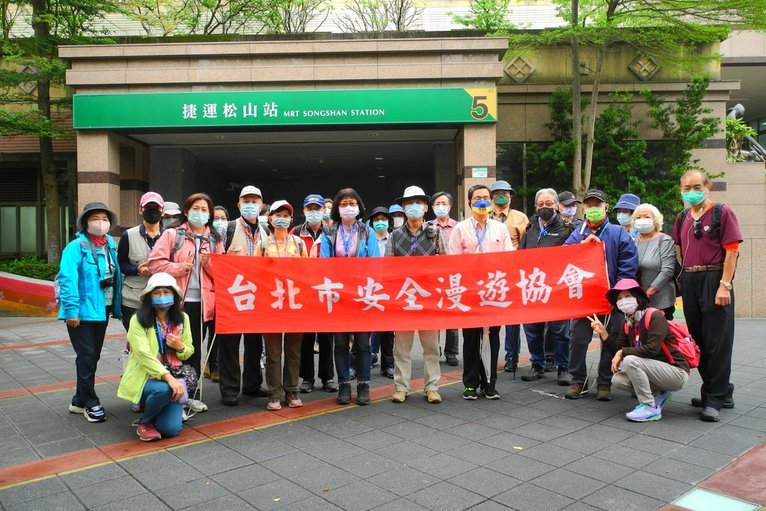 【松山】走讀松山前世今生。慈祐宮ｘ饒河街ｘ松山教會ｘ陳復禮故