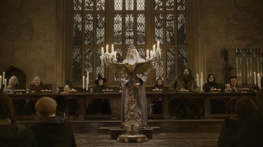 Dumbledore%5Cs_speech_at_the_Great_Hall_in_1996.JPG.jpg