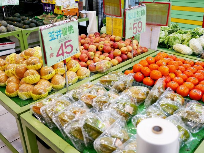 向田社區超市-品項最齊全的高雄左營超商，不只小農蔬果每日進貨