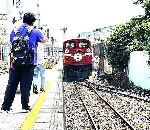 多林車站-全台最小車站/嘉義縣阿里山鄉，為林務局阿里山林業鐵