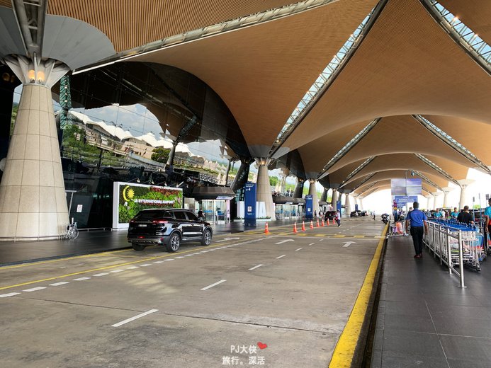 馬來西亞自由行吉隆坡國際機場KLIA1KLIA2交通攻略機場接送教學機場快線自助旅遊必看