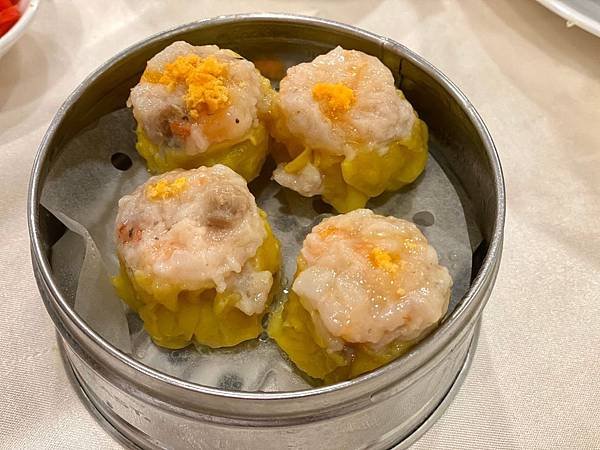 【台北美食】中山區美食推薦【龍都酒樓】全台最好吃的烤鴨~~!!!(烤鴨心目中第一名)  
