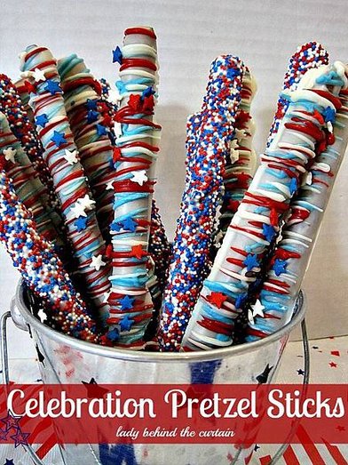 Lady-Behind-The-Curtain-Celebration-Pretzel-Sticks-3