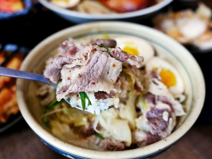 大里牛肉丼