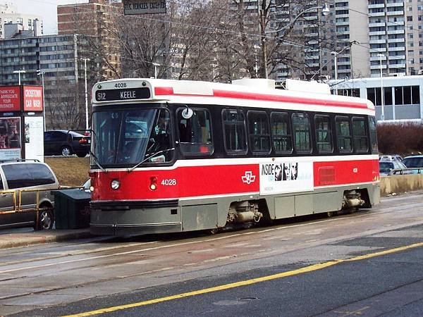 TTC_Hawker-Siddeley_CLRV_4028