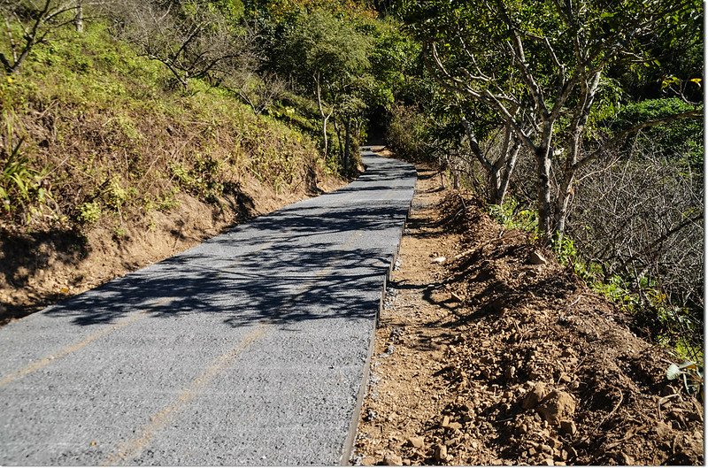 塔羅留山產道 2