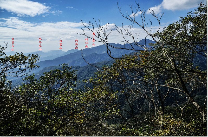 塔羅留山頂西南眺群山 1-1