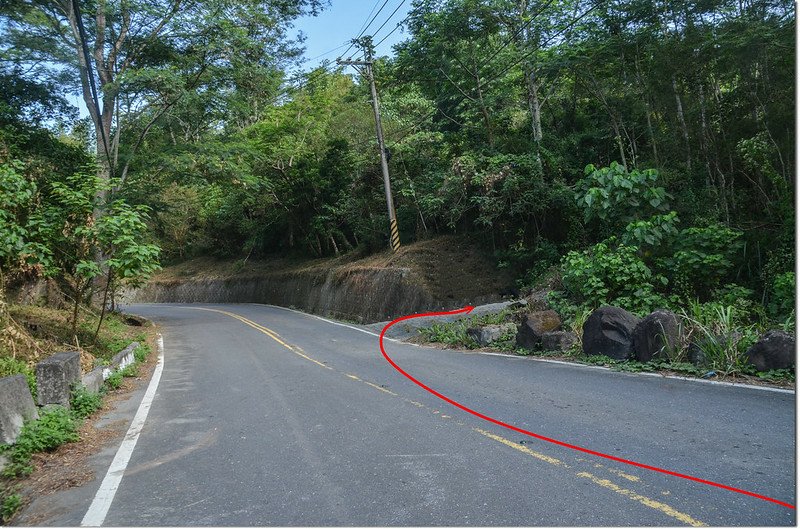 大水坑山產道岔路