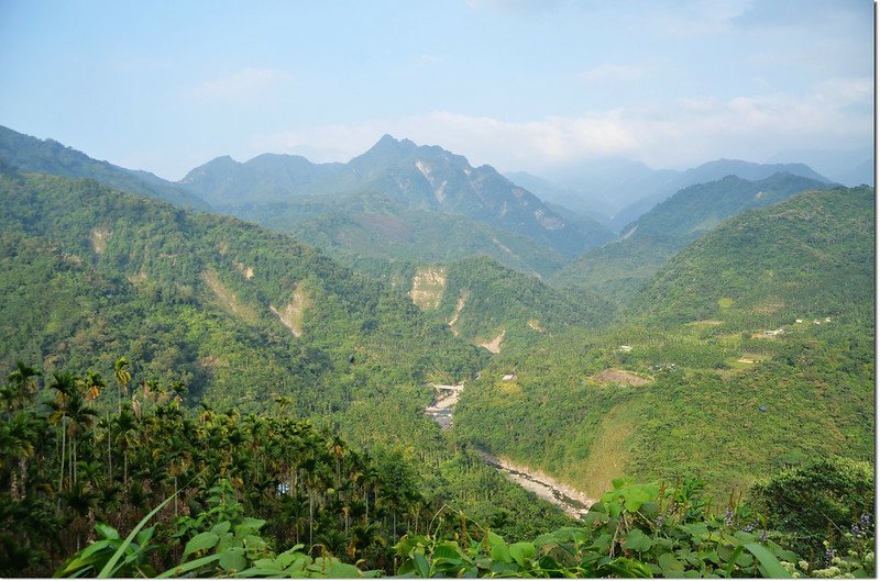 嘉 124鄉道北望大湖尖山 4