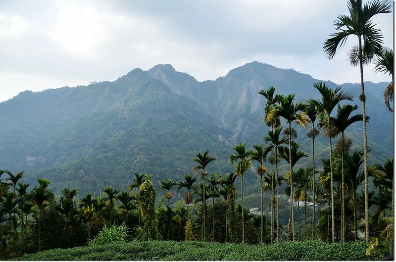 柑仔宅尾山西北望大湖尖山