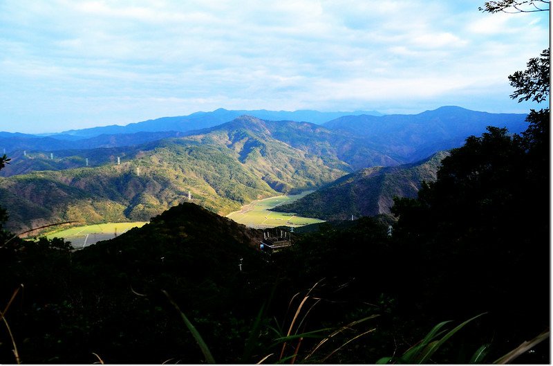 登北里龍山途中北望群山 1