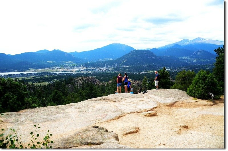 Along the trail, looking toward Estes Park 3