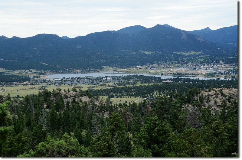 Along the trail, looking toward Estes Park 6