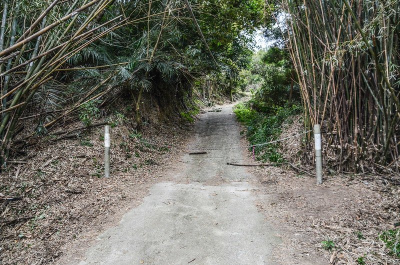 石頭山登山步道入口