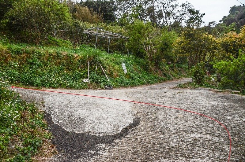 石頭山登山步道農家岔路