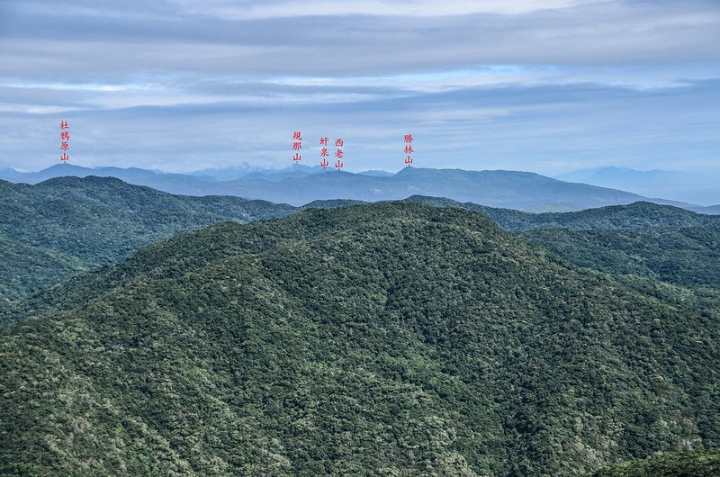 帽子山山頂涼亭北望群山 (2)