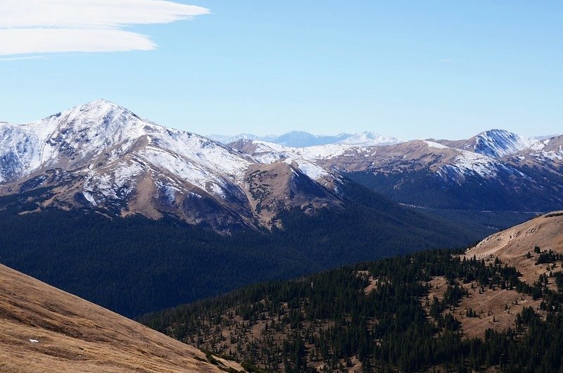 Looking south at mountains from the saddle between Woods Mountain &amp; Mount Parnassus (2)