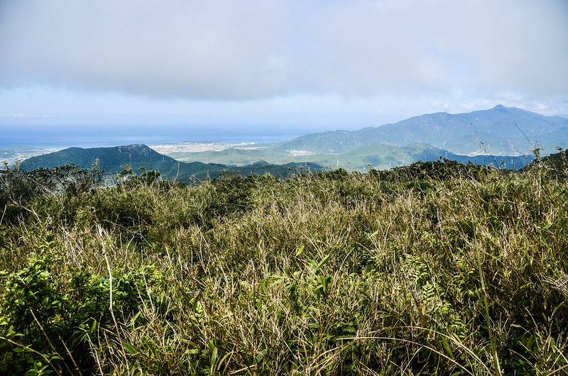 老佛山主峰西北望虎頭山、里龍山系