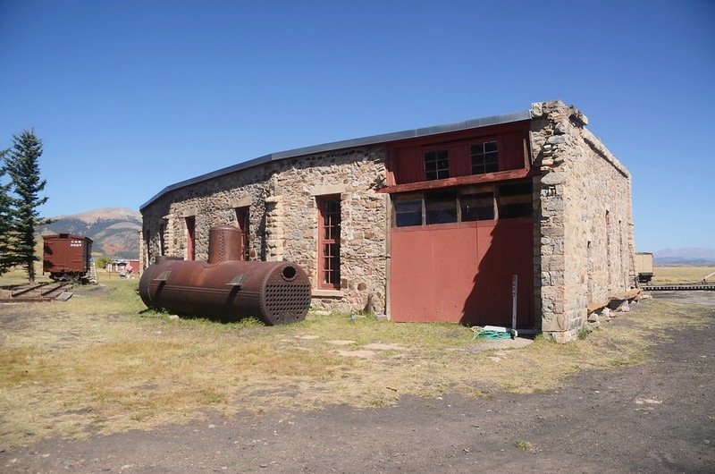 Como Railroad Roundhouse (4)