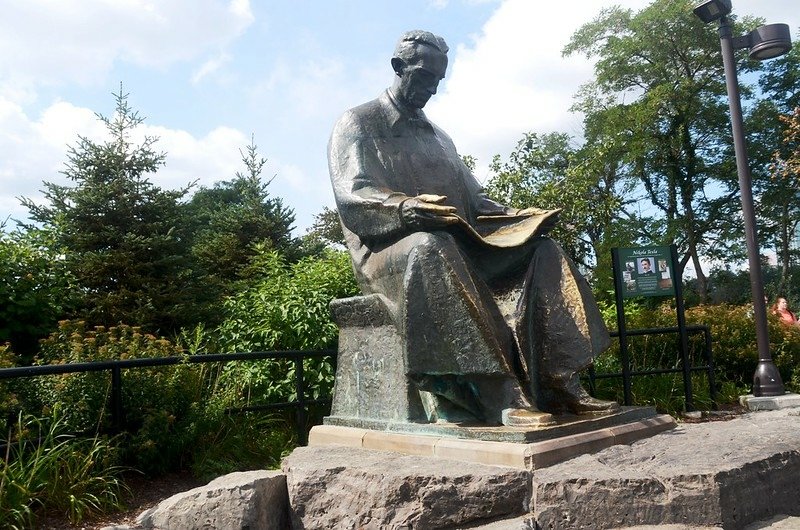 Nikola Tesla Monument (1)