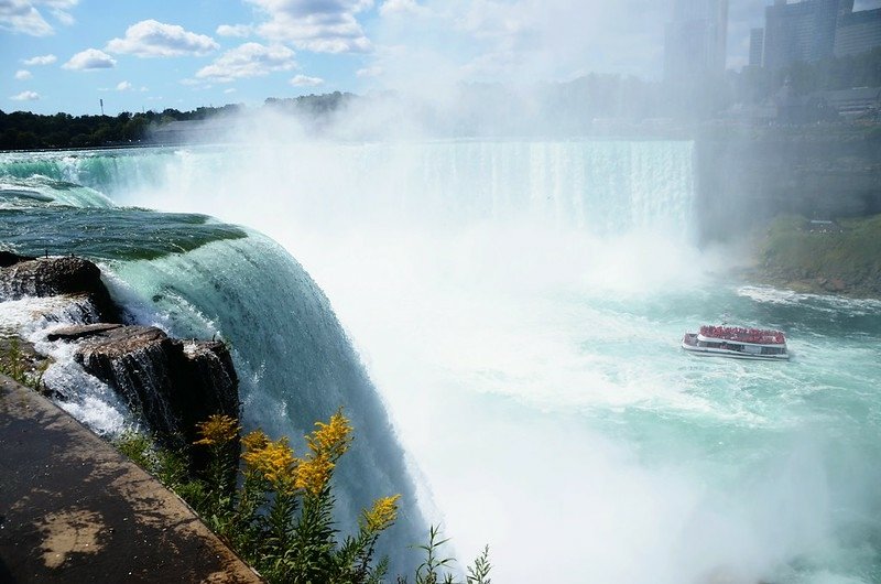 View to southwest at Horseshoe Falls from The Terrapin Point (2)