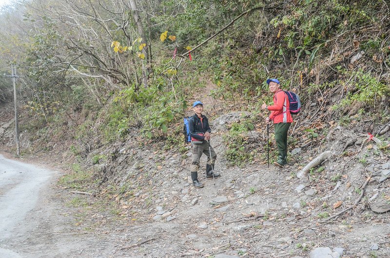 卡社山林道登山口 (2)