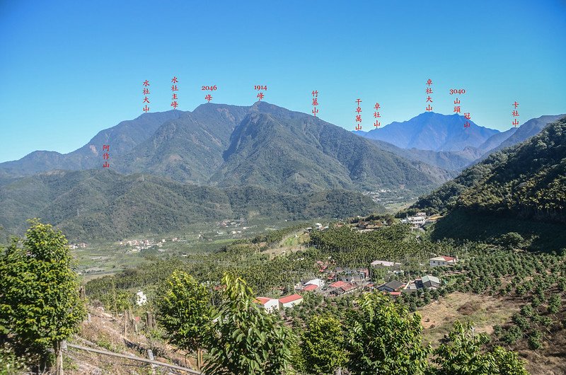 足鉾安產道(H 606 m)東北望水社大山、干卓萬卓社大山 1